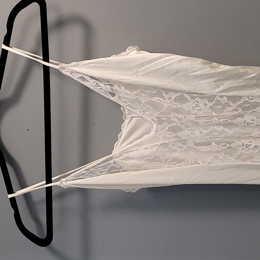 Women's white slip